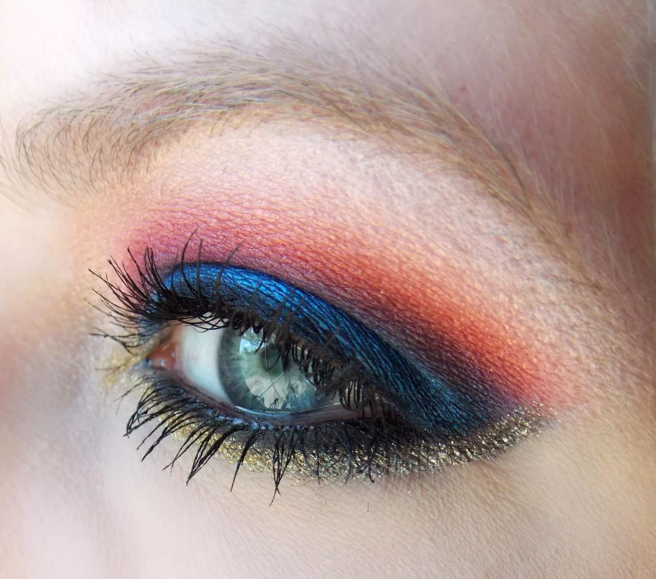 Красный макияж для голубых глаз Professional Quality, Cruelty-Free Makeup, Brushes & Beauty Education Makeup gee