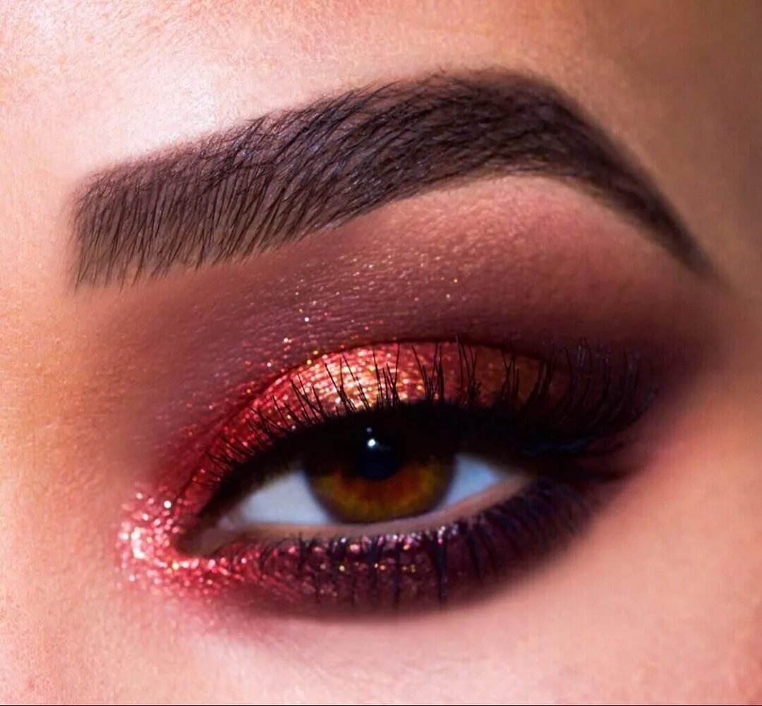 Красный макияж для карих глаз Eye makeup using @patmcgrathreal bronze seduction palette. #makeup #eyemakeup #p
