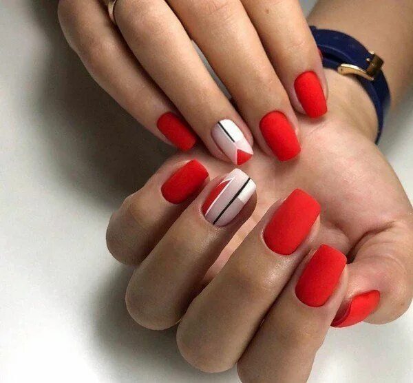 Красный маникюр 2024 на короткие ногти My favorite is red Unghie