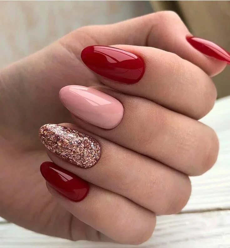 Красный маникюр 2024 новинки на овальные ногти nexgen nails colors Unhas redondas, Unhas bonitas, Unhas enfeitadas