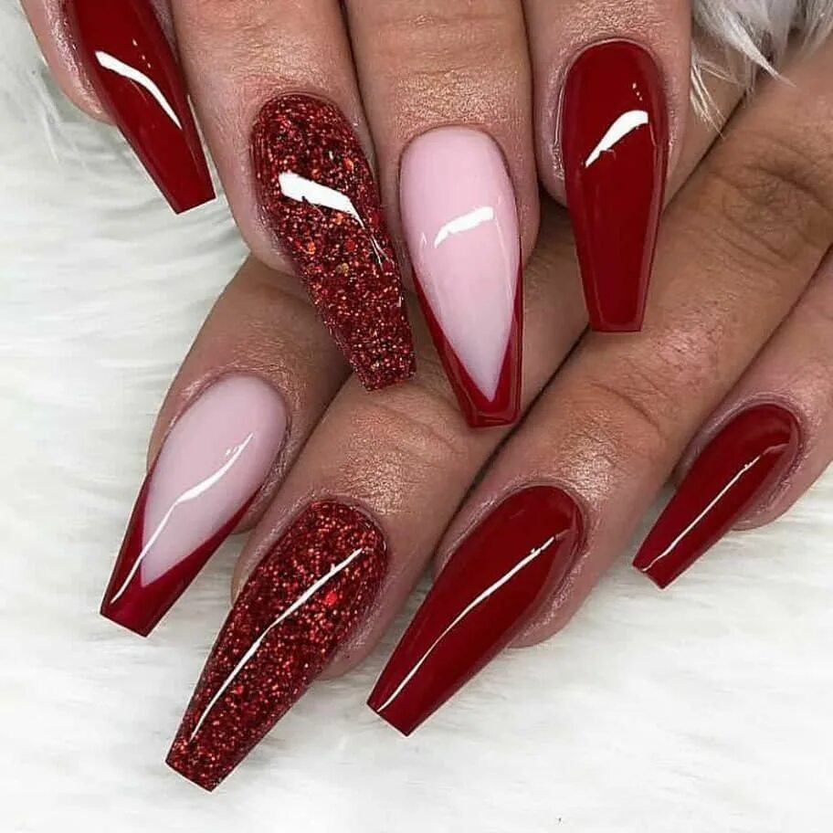 Красный маникюр балерина 60 Simple Acrylic Coffin Nails Designs Ideas for 2019 in 2020 Red nail designs, 