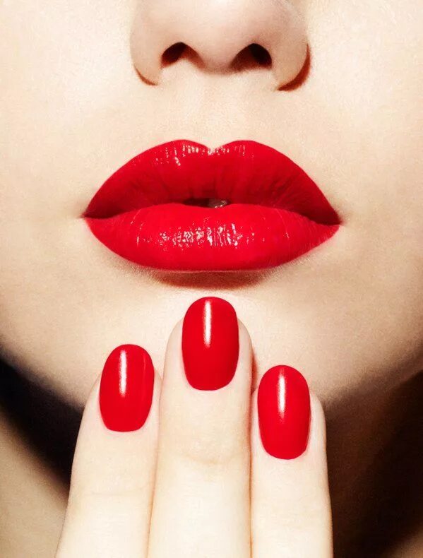 Красный маникюр девушка Jessica Nails Mx (@JessicaNailsMX) Natural nail care, Red nails, Red lipsticks