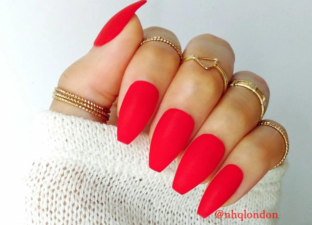 Красный маникюр форма балерина Mossa le az ablakokat kaparó ünnepel matt red nails Elképesztő tévedtek lecke