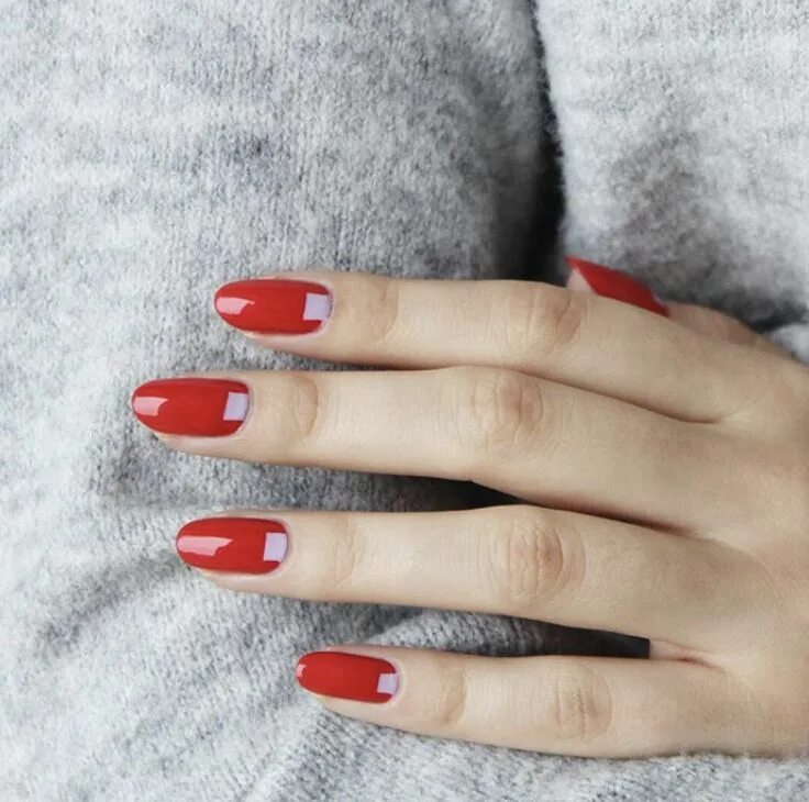 Красный маникюр можно 35 Valentine's Day Nail Art Designs To Fall In Love With Valentine nail art, Nai