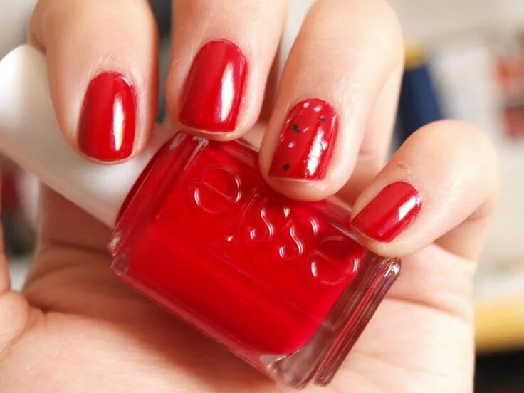 Красный маникюр можно ideas about Red Nail Art 2018 Uñas pintadas, Uñas decoradas rojas, Uñas decorada