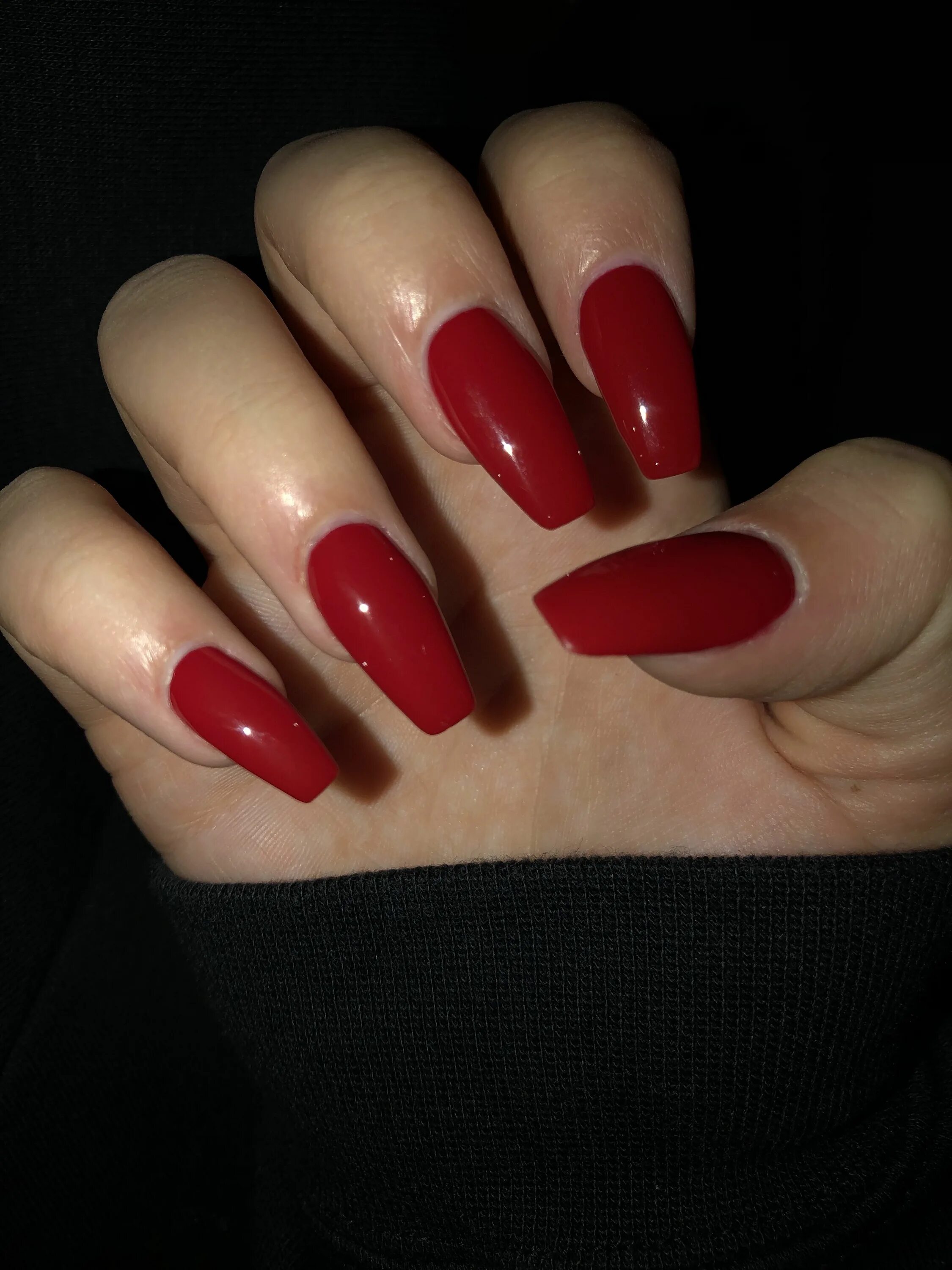 Красный маникюр на длинные ногти Pin by N'Dazhia Johnson on Nails Red acrylic nails, Fake nails, Acrylic nail des
