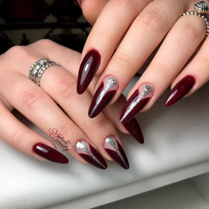 Красный маникюр на длинные ногти новинки Pin by natali_beauty72 on Маникюр мои работы Red nails, Nail art, Maroon nails