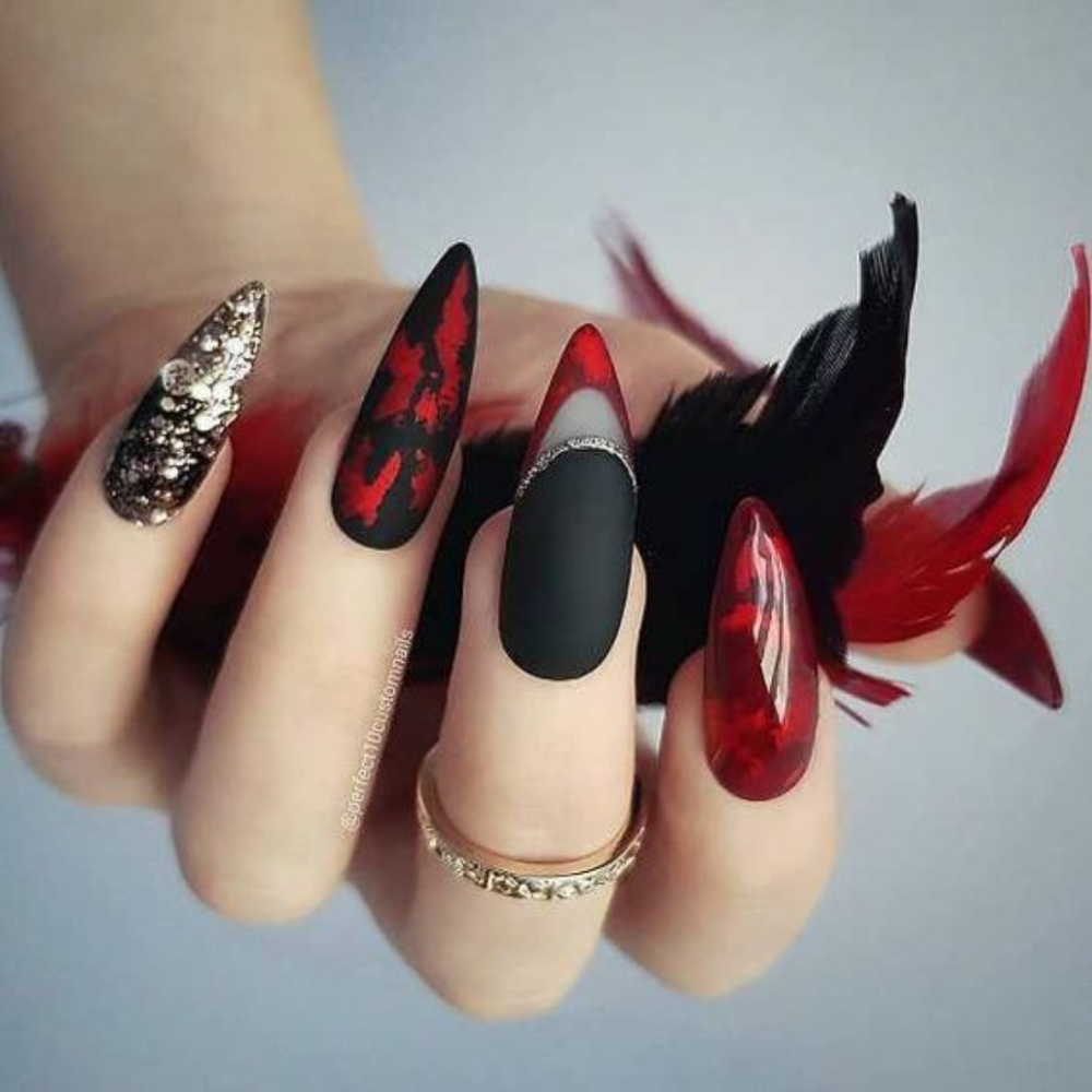 Красный маникюр на длинные ногти новинки 50 Fun Nail Arts For Halloween 2020 - The Glossychic Stiletto nails designs, Bla
