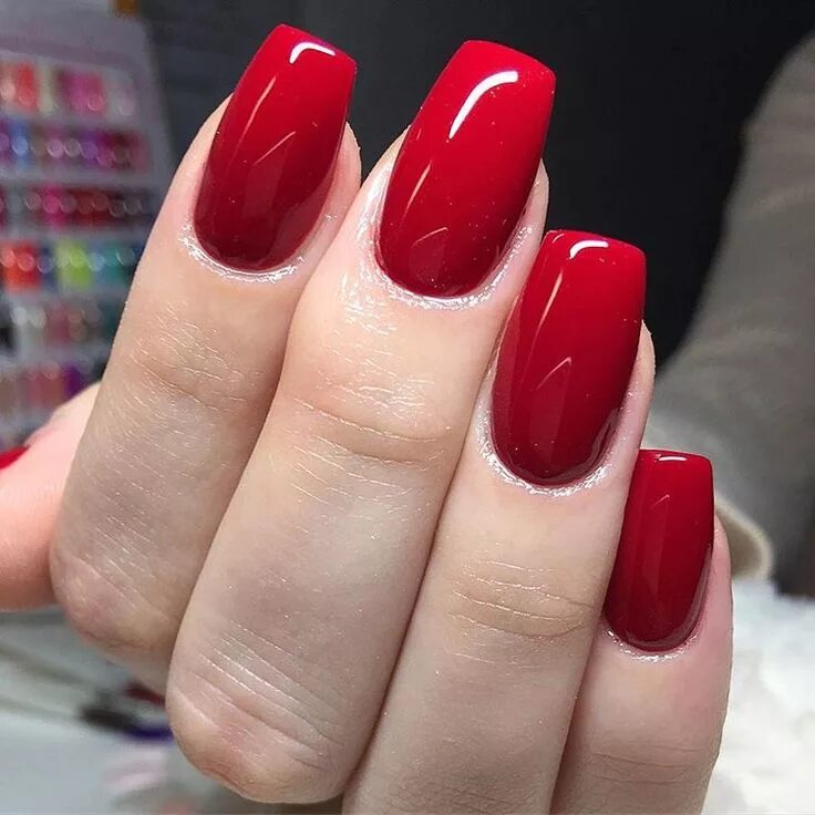 Красный маникюр на короткий квадрат 2024 Публикация Blerina Tërstena в Instagram * 24 Ноя 2018 в 7:59 UTC Nails, Red acry