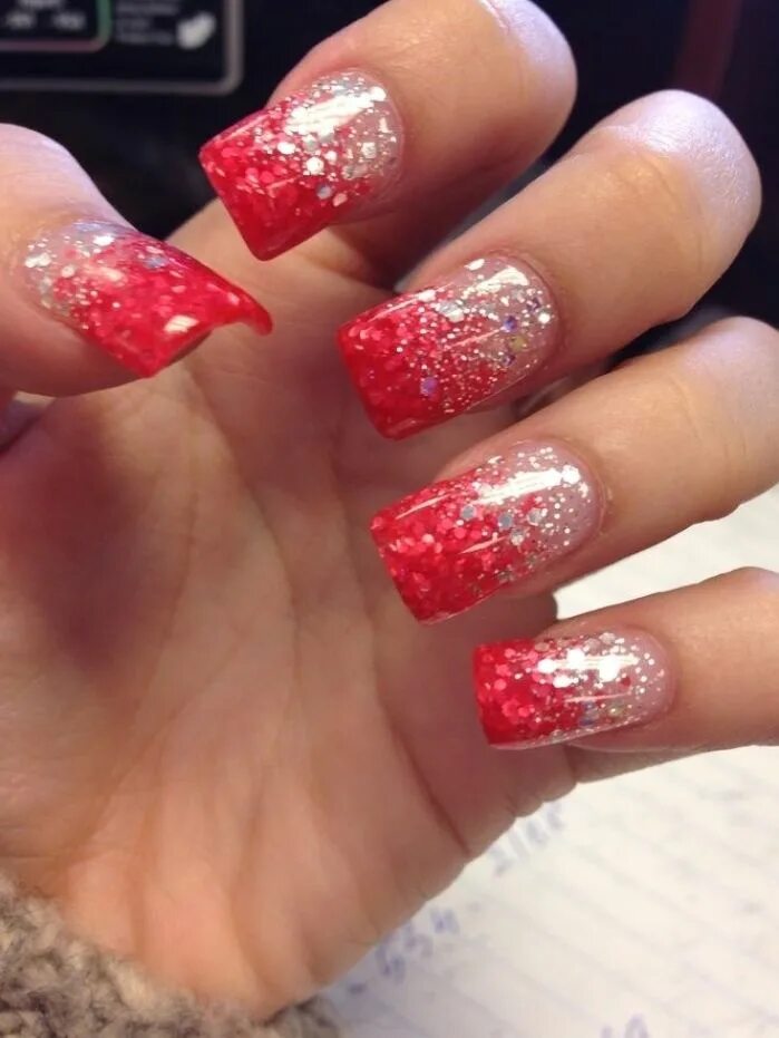 Красный маникюр на квадратные ногти с блестками Med Tech. Запись со стены. Red nails glitter, Red sparkle nails, Nail designs gl