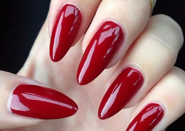 Красный маникюр на миндалевидную форму ногтей 39 Beautiful Red Nail Art Ideas You'll Love - Page 13 of 39 - Fashion Star Red s