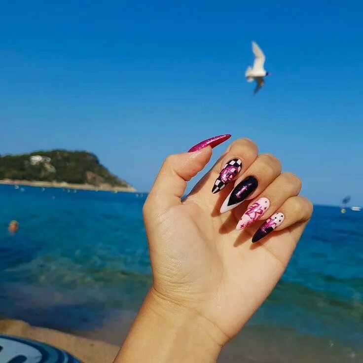 Красный маникюр на море Пин от пользователя VBA777 на доске Ideas for Nails Гвозди для гроба, Маникюр, Б