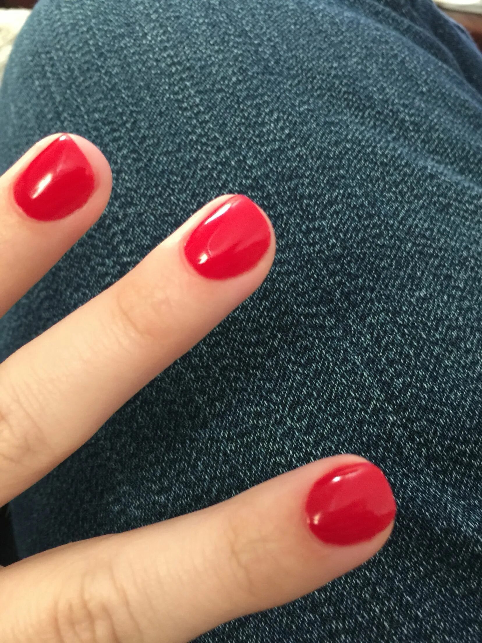 Красный маникюр на очень короткие ногти Nexgen Nails Manicura, Uñas para playa, Formas de uñas