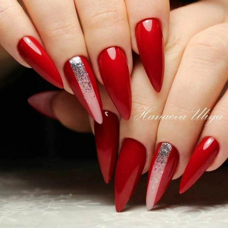 Красный маникюр на острые ногти с дизайном Pin en мои дизайны Manicura de uñas, Uñas de gel elegantes, Uñas elegantes y sen