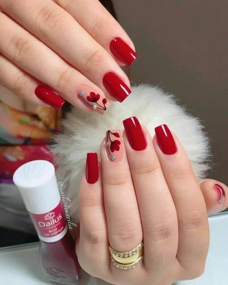 Красный маникюр наращивание What is the perfect red summer manicure * Luxe Fair Unhas, Unhas bonitas, Unhas 