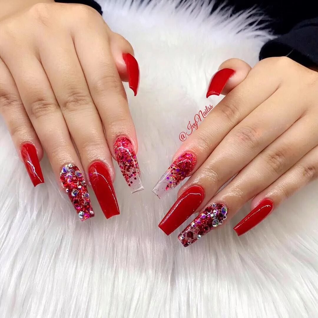 Красный маникюр наращивание #explorepage #glitternails #ivynailss #longnails #losangelesnails #marketing #na