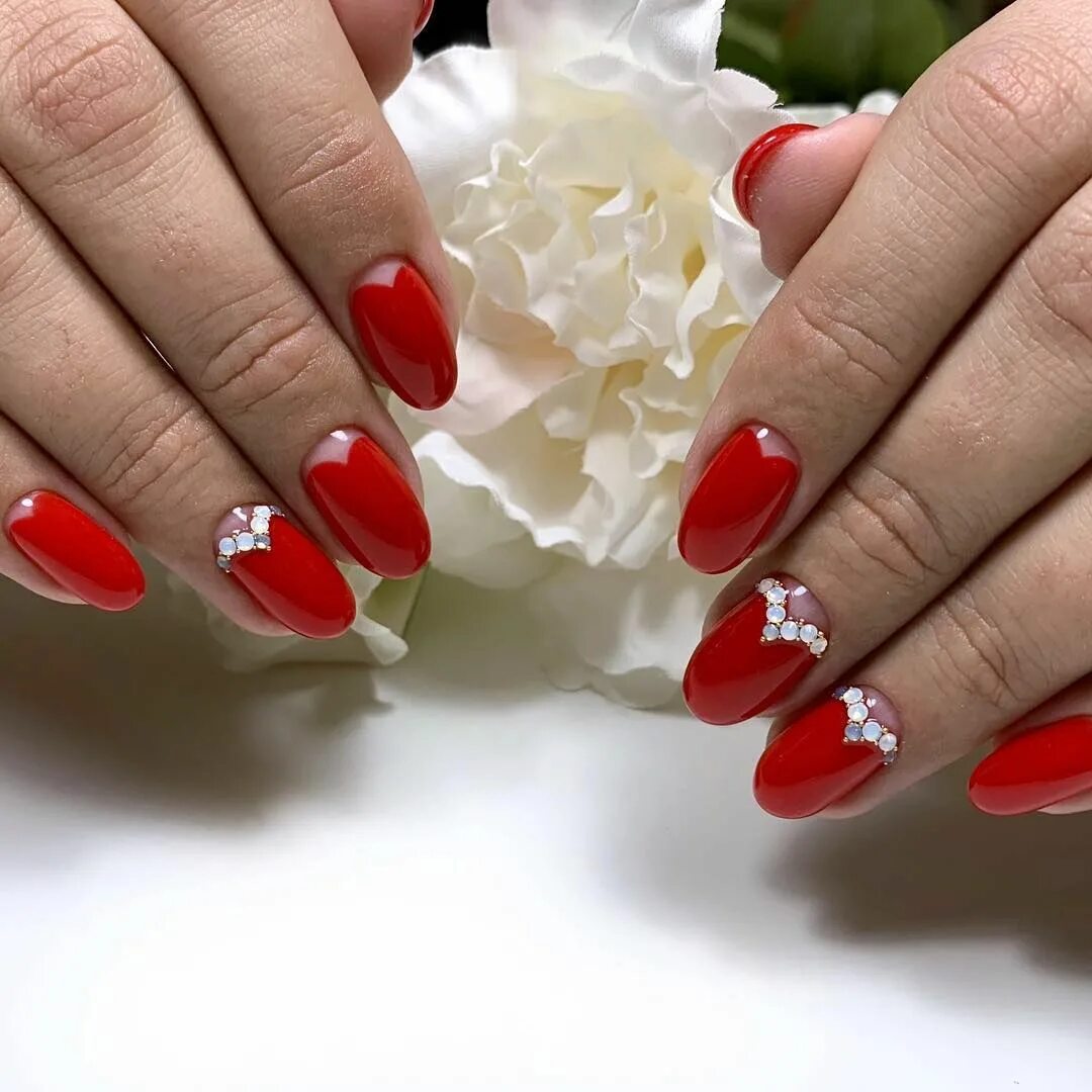 Красный маникюр невесты Pin on nails