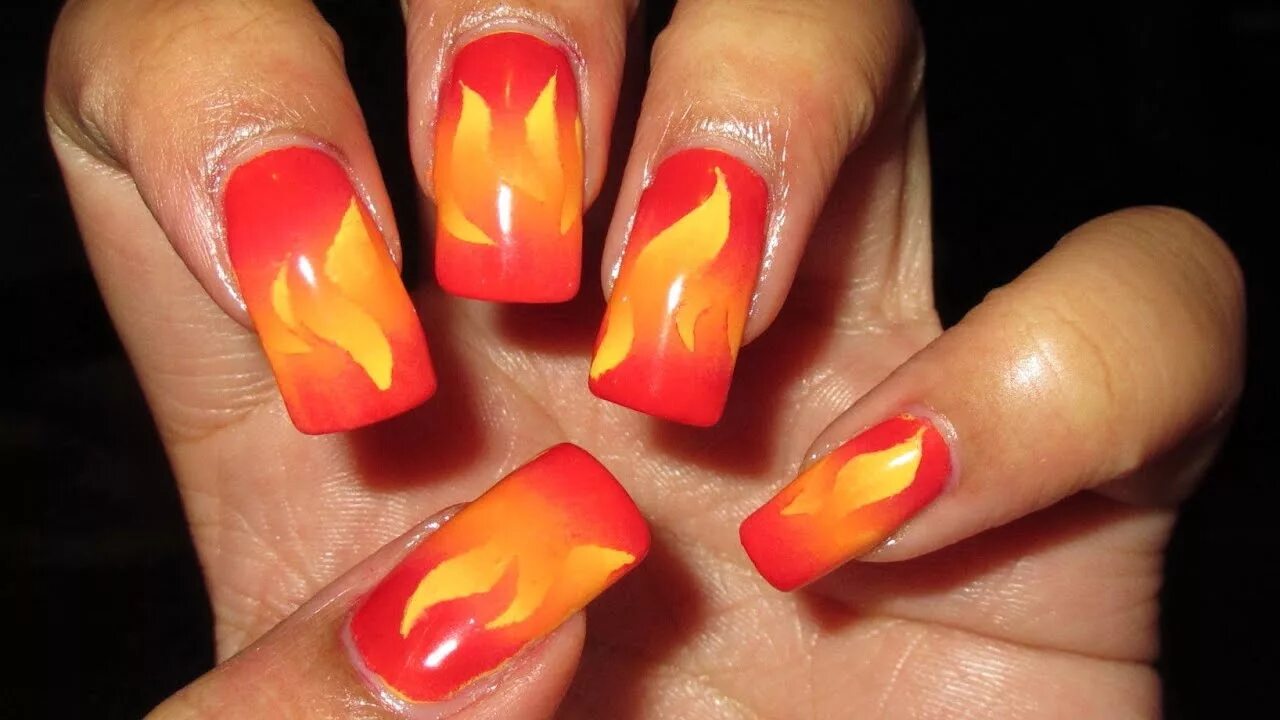 Красный маникюр пламя Fire Inspired Reciprocal Gradient Nail Art Tutorial (Nail Art April 2013 #7) - Y