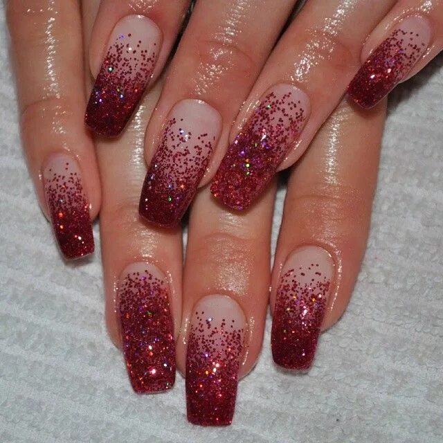 Красный маникюр растяжка блестками @nailsbyeffi #nailsnailsnails #nails #naglar #nailswag #nagelkonst #nailart #gel