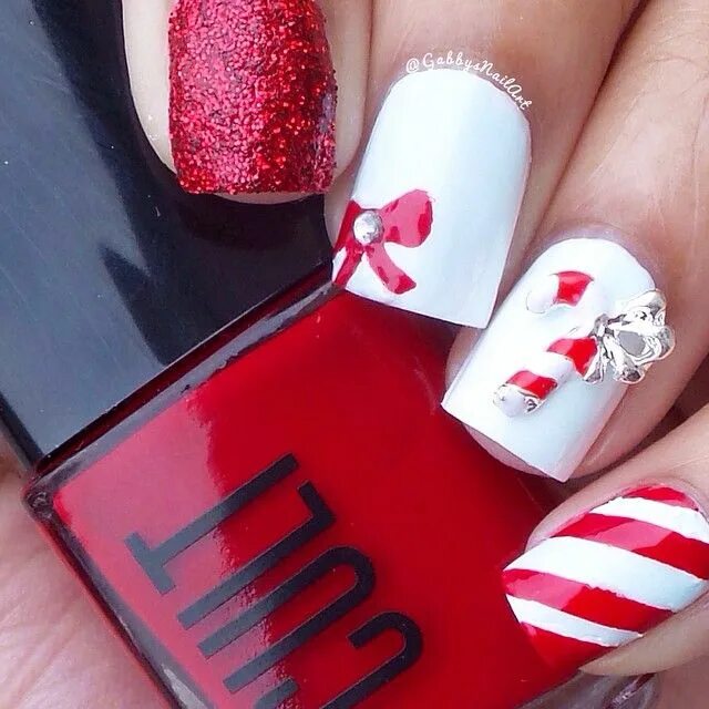 Красный маникюр с бантиком Candy cane inspired nails I used: *@cultcosmetics-"El Matador" *Red loose glitte