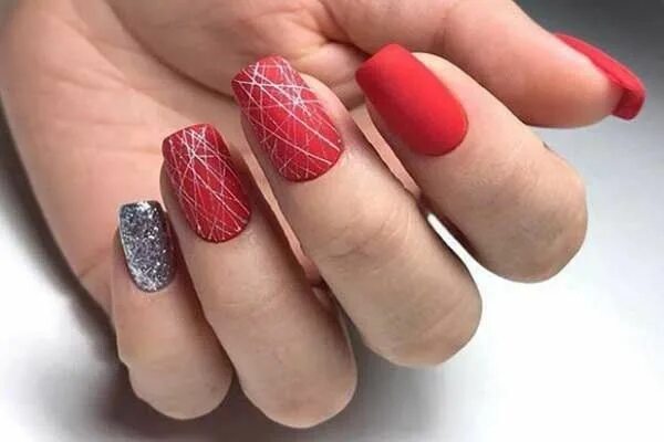 Красный маникюр с белой паутинкой Pin by Голобородько Наталья on Маникюр Nails, Beauty