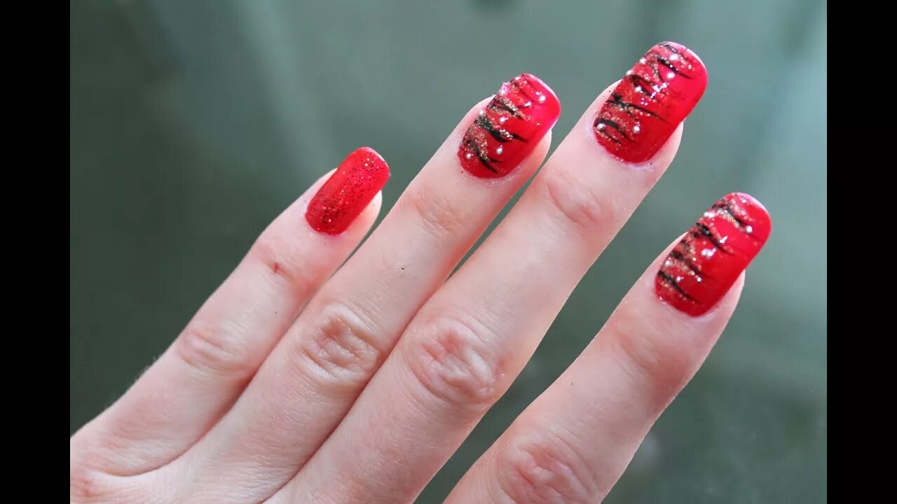 Красный маникюр с белой паутинкой Bright Red Nail Art Design - YouTube