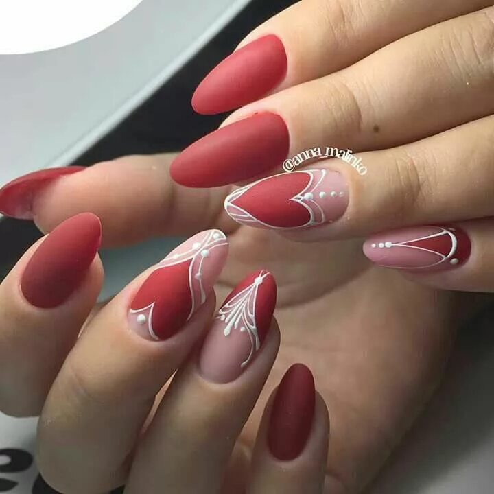 Красный маникюр с белым френчем миндаль Pin de Бойко Мария em Фламинго Unhas bonitas, Unhas decoradas, Unhas lindas