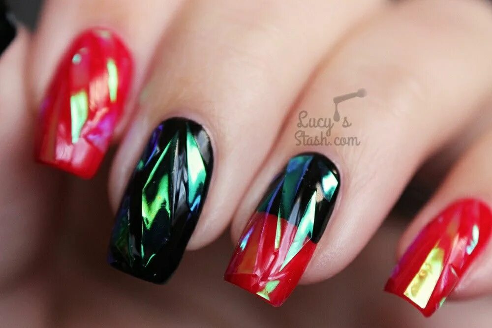 Красный маникюр с битым стеклом фото Pin on nails of moon Glass nails, Shattered glass nails, Halloween nails