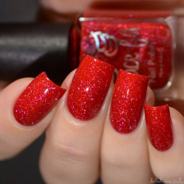 Красный маникюр с блестками квадрат Grace-full Super Polish Girls - Delishious Nails Red sparkle nails, Trendy nails