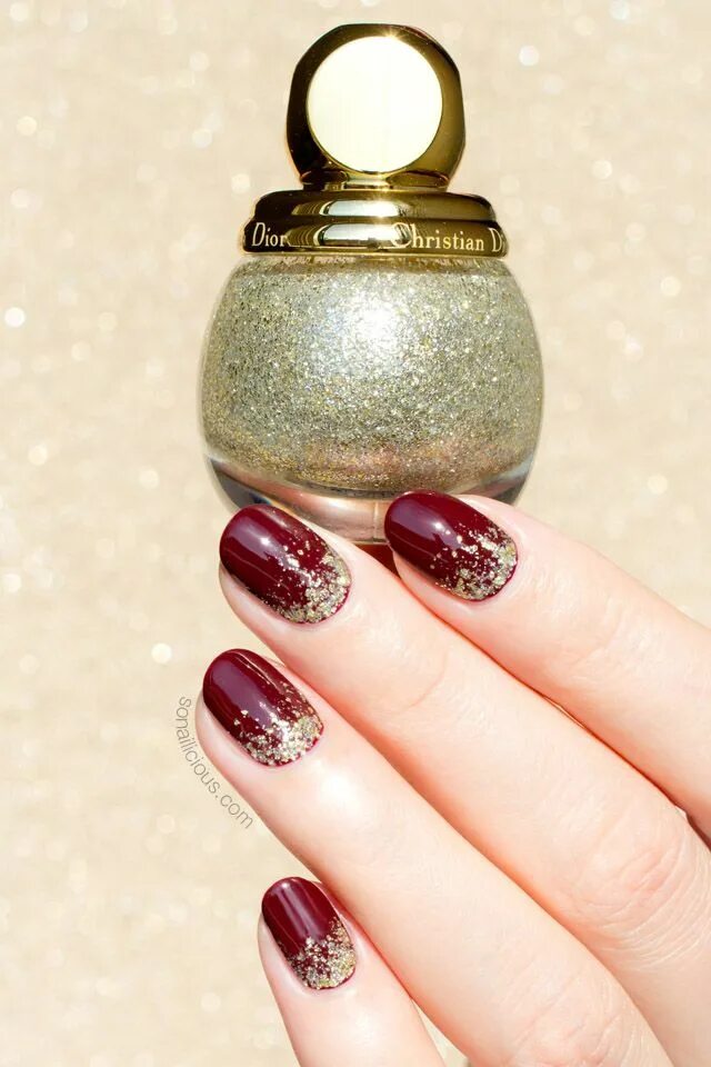 Красный маникюр с блестками у кутикулы Diorific State of Gold Collection: Review, Swatches & Nail Art Gold glitter nail
