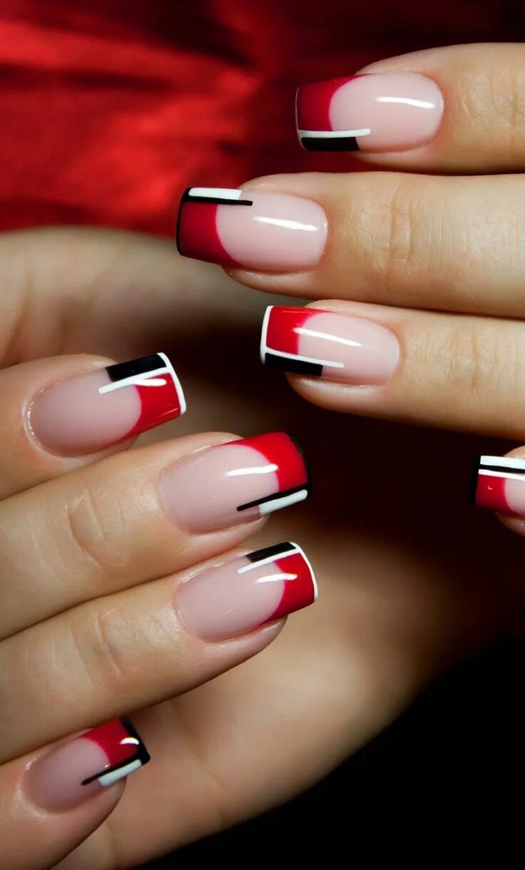 Красный маникюр с элементами френча Pin on nehty Manicure nail designs, French manicure nails, French nails