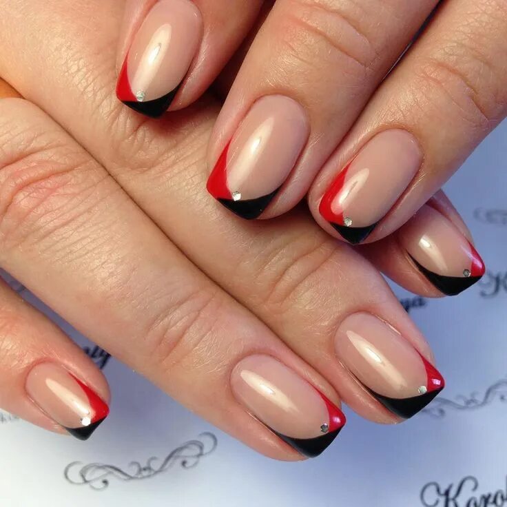 Красный маникюр с элементами френча Pin on Mani/Pedi in 2024 Silver nail designs, Nail designs, Nail manicure