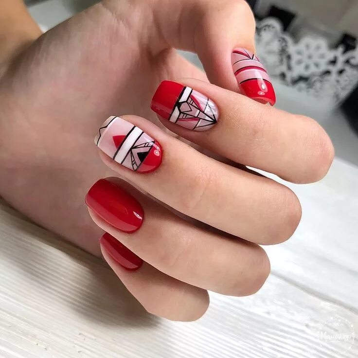 Красный маникюр с геометрией Pin by Flower15 on Ногти Nail designs, Nails, Beauty