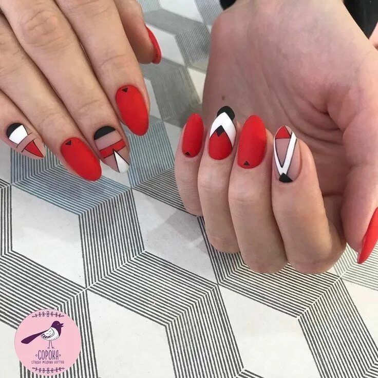 Красный маникюр с геометрией Pin by tania on nails Pretty nails, Nails, Music nails