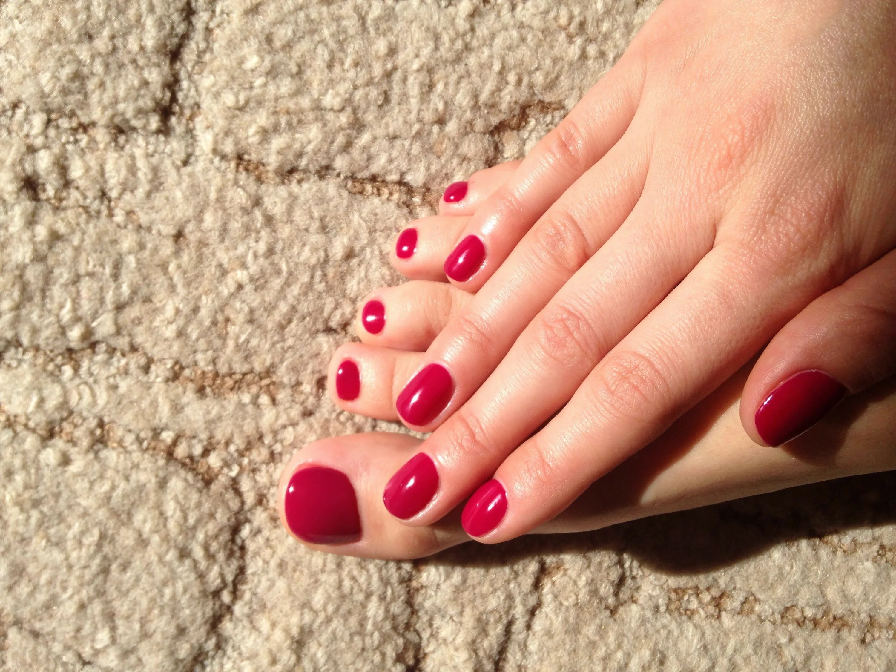 Красный маникюр с каким педикюром сочетается Nail Room, студия маникюра и педикюра в Новосибирске - отзыв и оценка - Maruska6