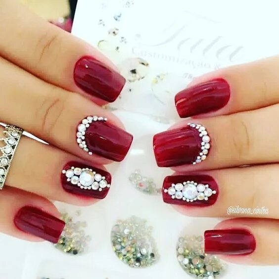 Красный маникюр с камнями и стразами Nails Beauty Bling nails, Red nails, Pretty nails