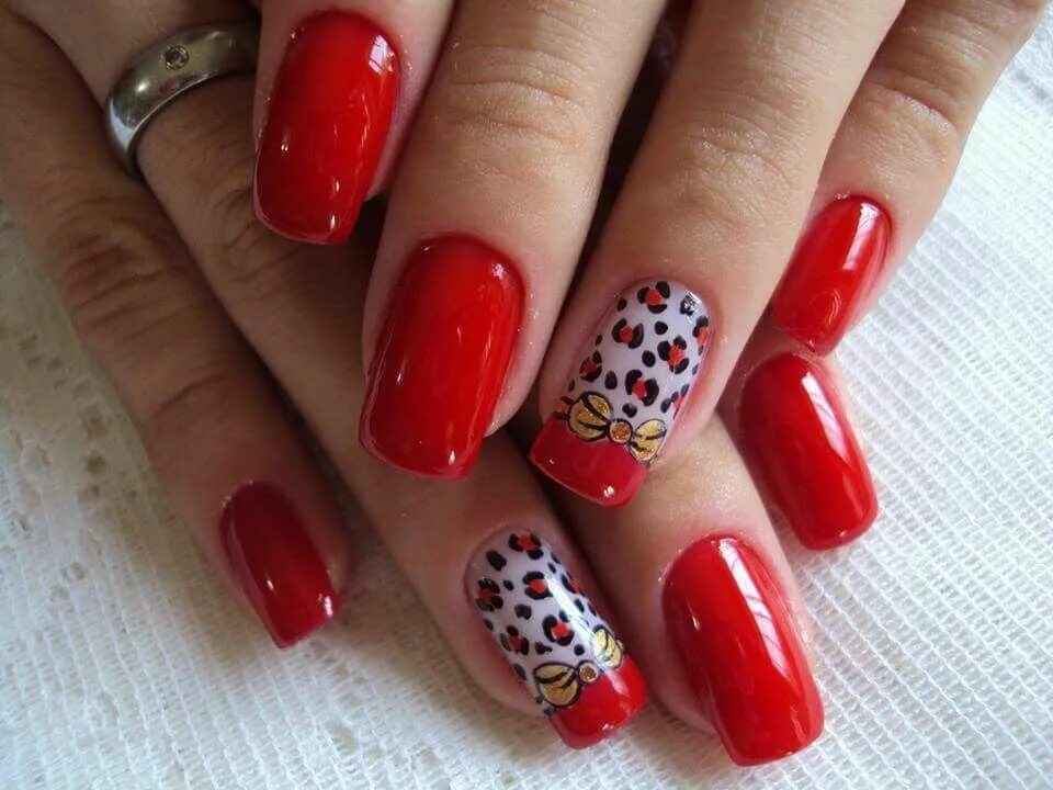Красный маникюр с красивыми рисунками Pin by Leydi Guevara on uñas Blue nail designs, Nail art, Best nail art designs