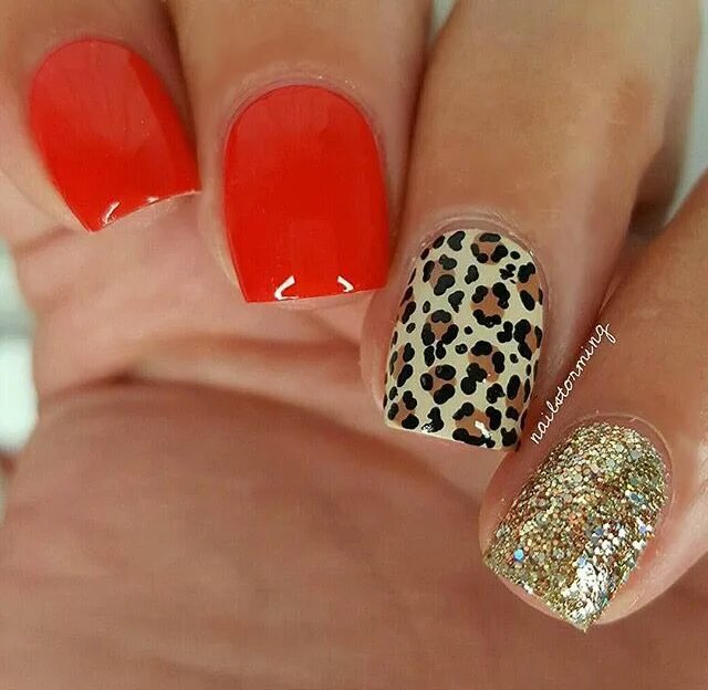 Красный маникюр с леопардовым принтом Leopard and glitter Leopard nails, Nails, Trendy nails