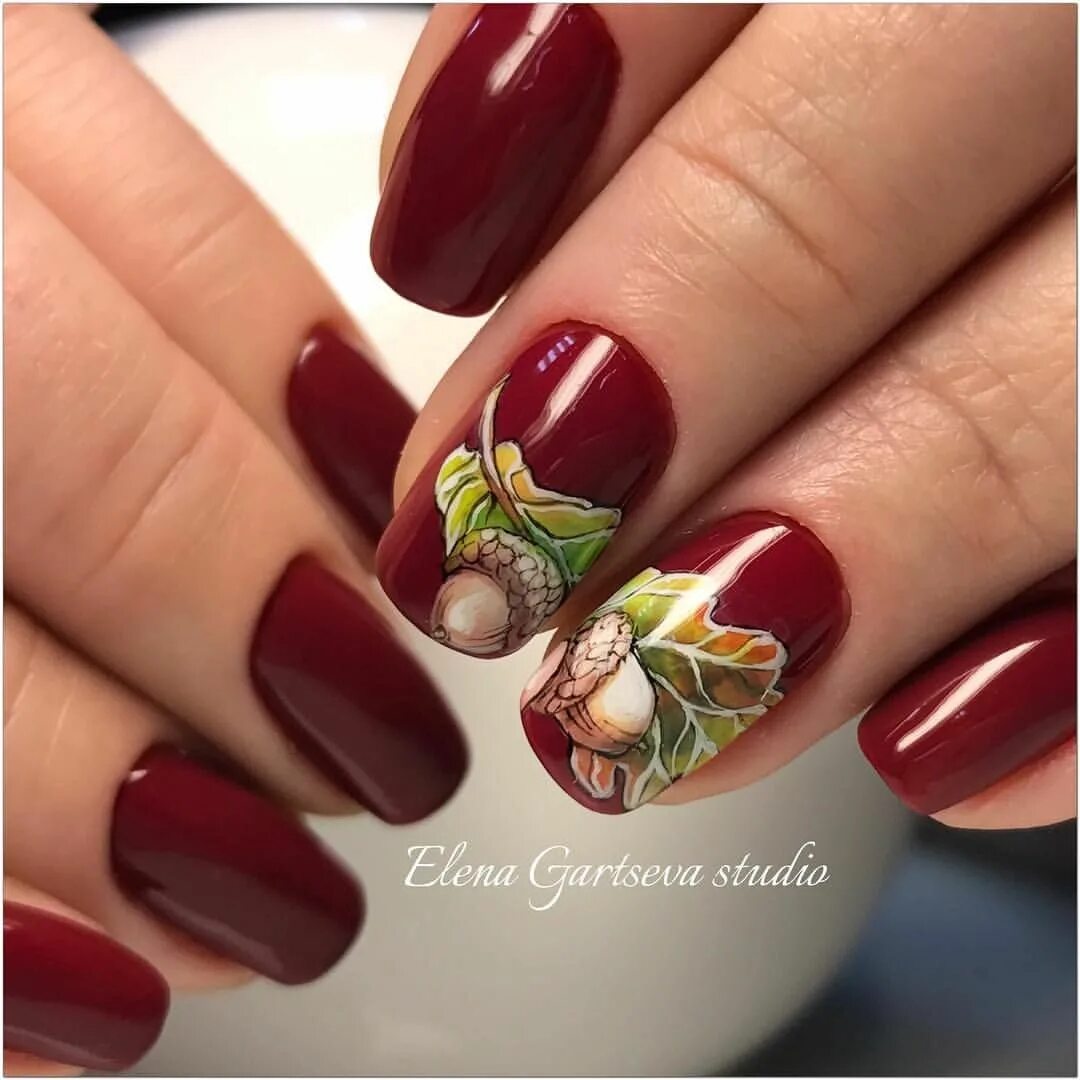 Красный маникюр с листьями осенними Новости Autumn nails, Fall nail art, Nail art