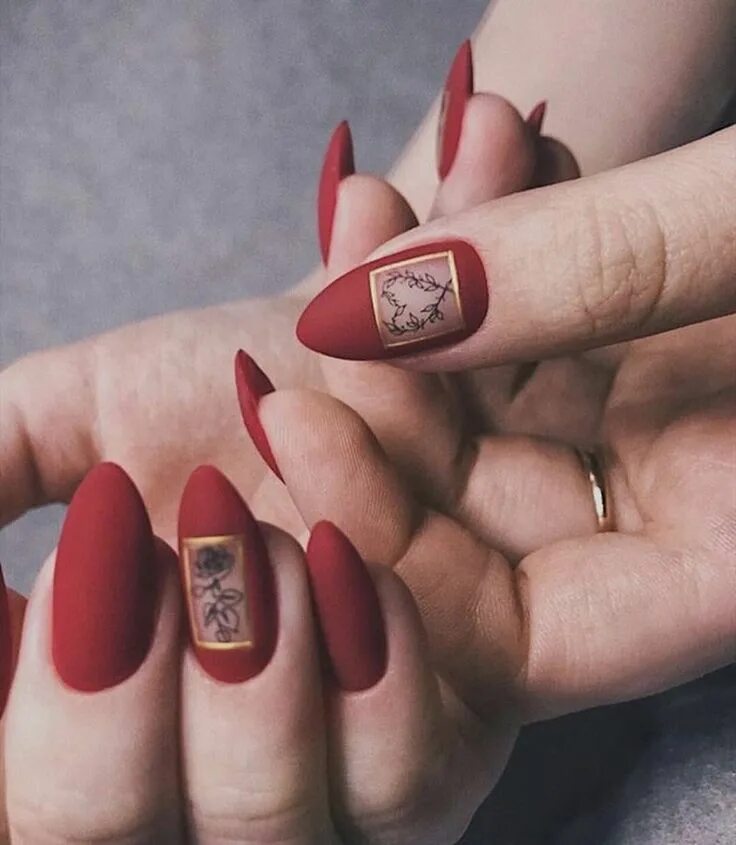 Красный маникюр с лицами New The 10 Best Makeup Today (with Pictures) #Makeup Manicure, Red nails, Fashio