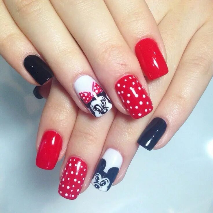 Красный маникюр с микки маусом Маникюр Valentine nail art, Manicure, Nail designs