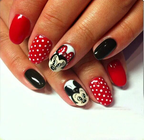 Красный маникюр с микки маусом Pin by Katy on Nails Disney nails, Burgundy nails, Nail designs
