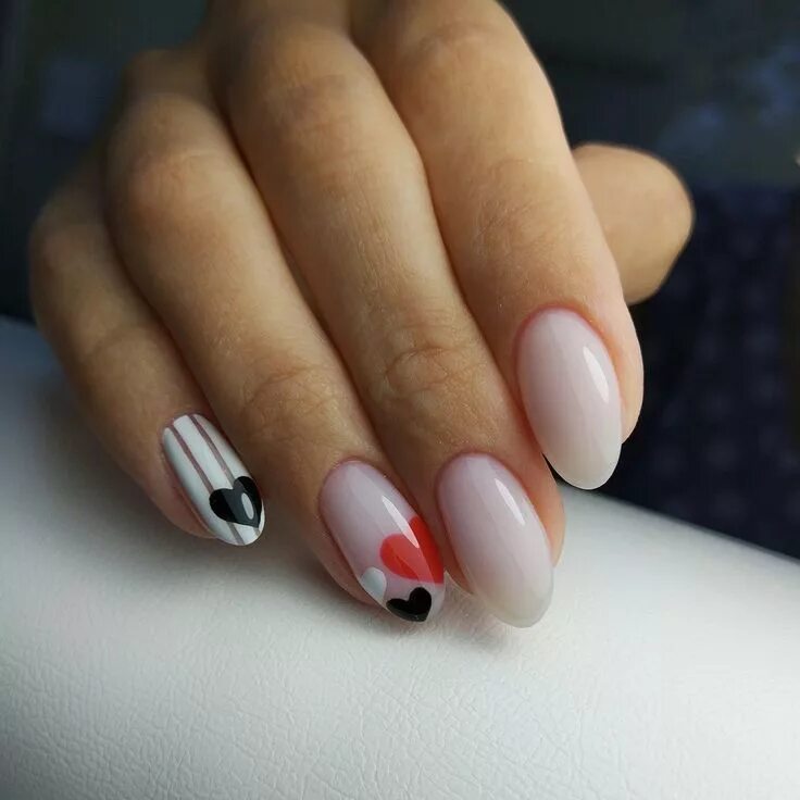 Красный маникюр с молочной базой Милый маникюр Nail colors, Beautiful nail art, Manicure