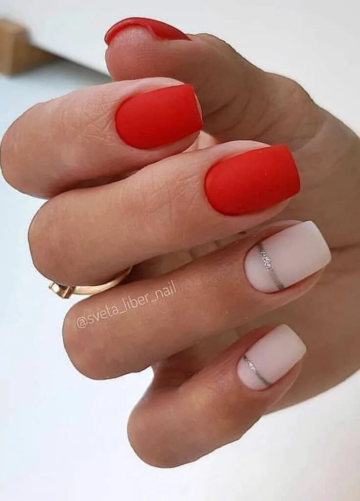 Красный маникюр с молочной базой Pin by Solominkadashka on Nails ideas Red nails, Minimalist nails, Short acrylic