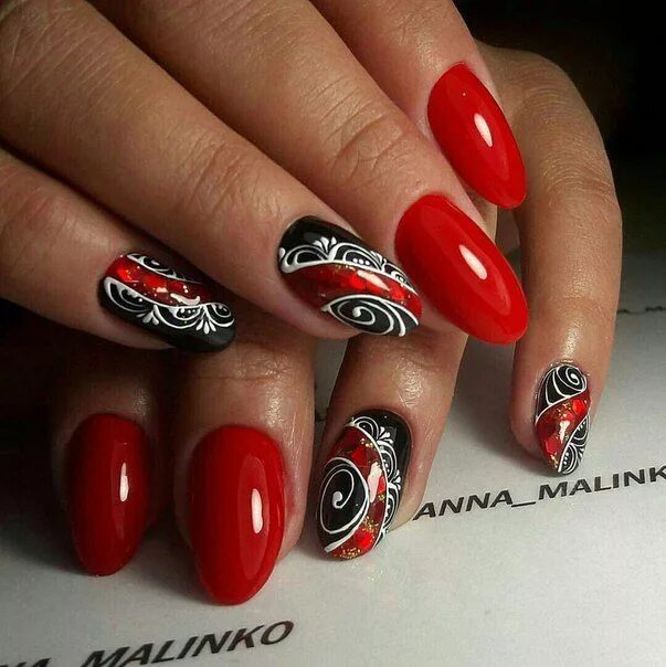 Красный маникюр с рисунком Маникюр и Я Всегда свежий маникюр Cute nails, Red nails, Black nail designs
