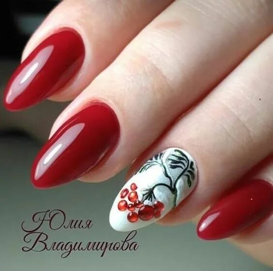 Красный маникюр с рябиной Pin on nails Christmas nails, Christmas gel nails, Winter nails