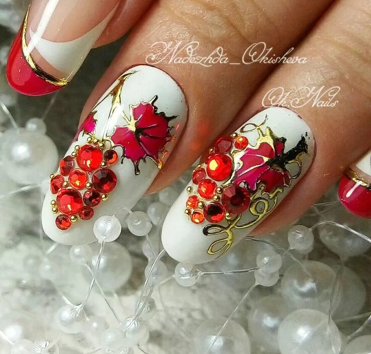 Красный маникюр с рябиной Pin on красота Nail designs, Fall nail art designs, Fruit nail art