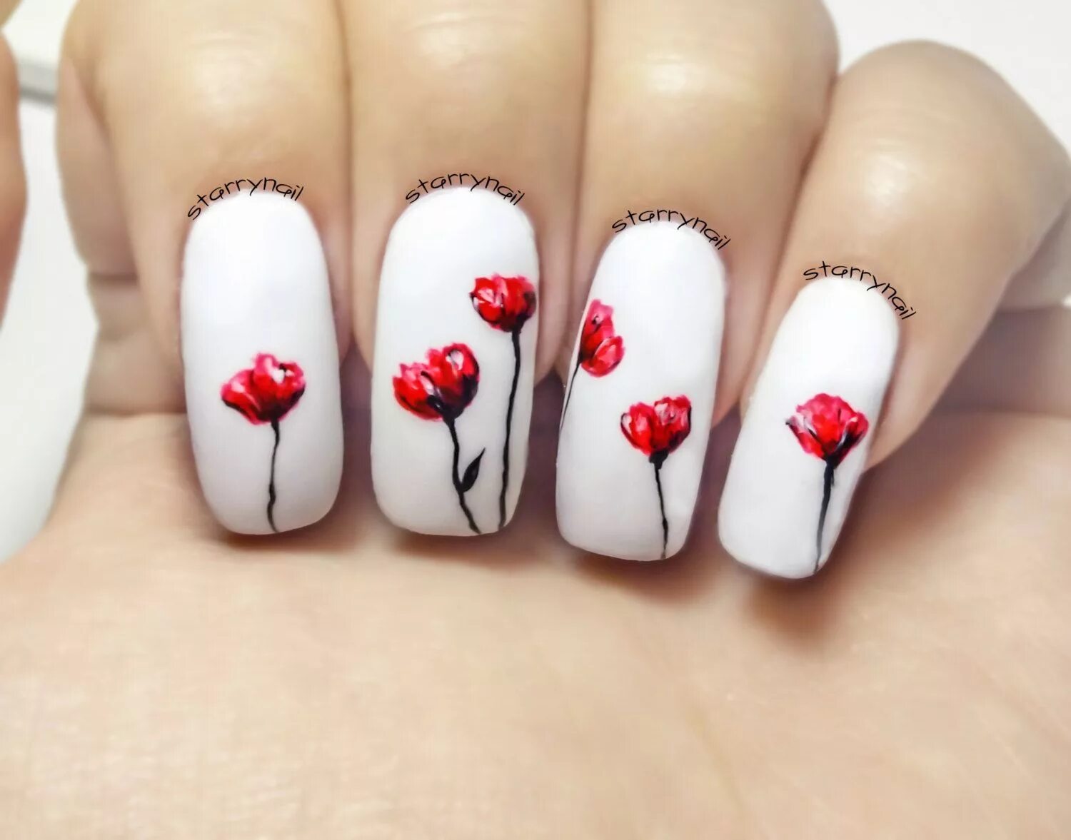 Красный маникюр с цветочками Poppies Freehand Nail Art. Handmade Fake Nails, False Nails, Press On Nails, Mic
