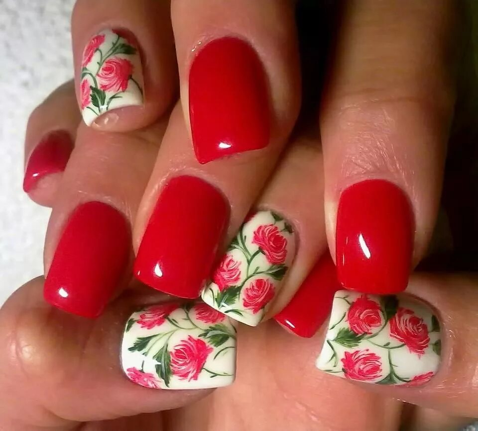 Красный маникюр с цветочками Pin on Nails