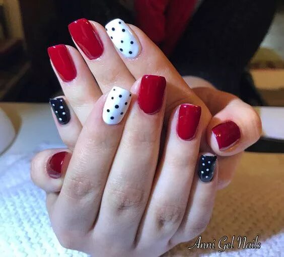 Красный маникюр с точками Unhas Decoradas Vermelhas: Unhas com poás Trendy nails, Dots nails, Gel nails